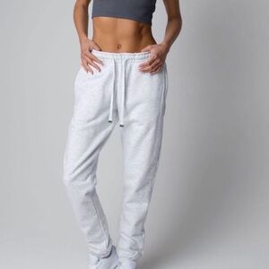 TALENTLESS Women’s Heavyweight Ash Heather Gray Sweatpants Joggers